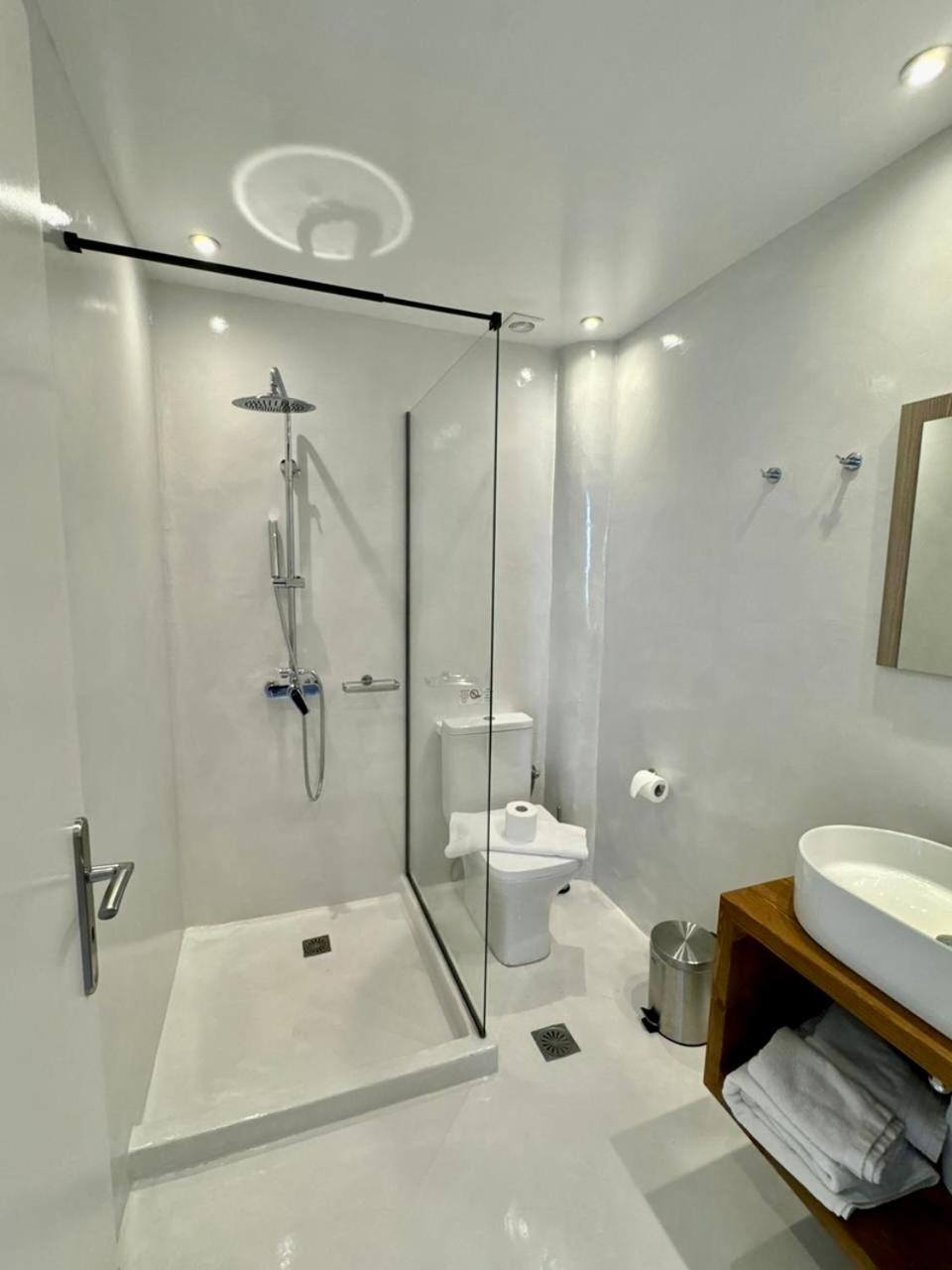 Gervi Suites サントリーニ エクステリア 写真