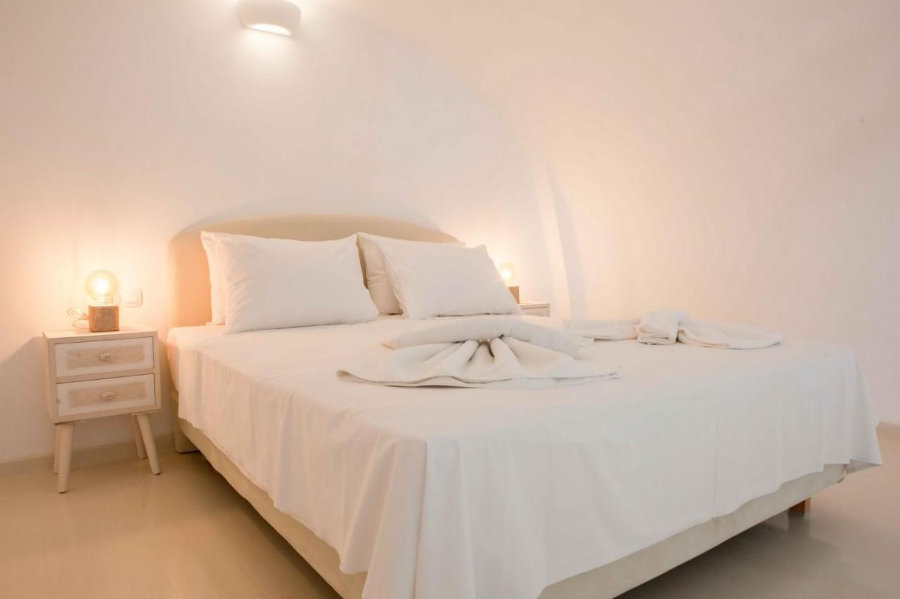 Gervi Suites サントリーニ エクステリア 写真